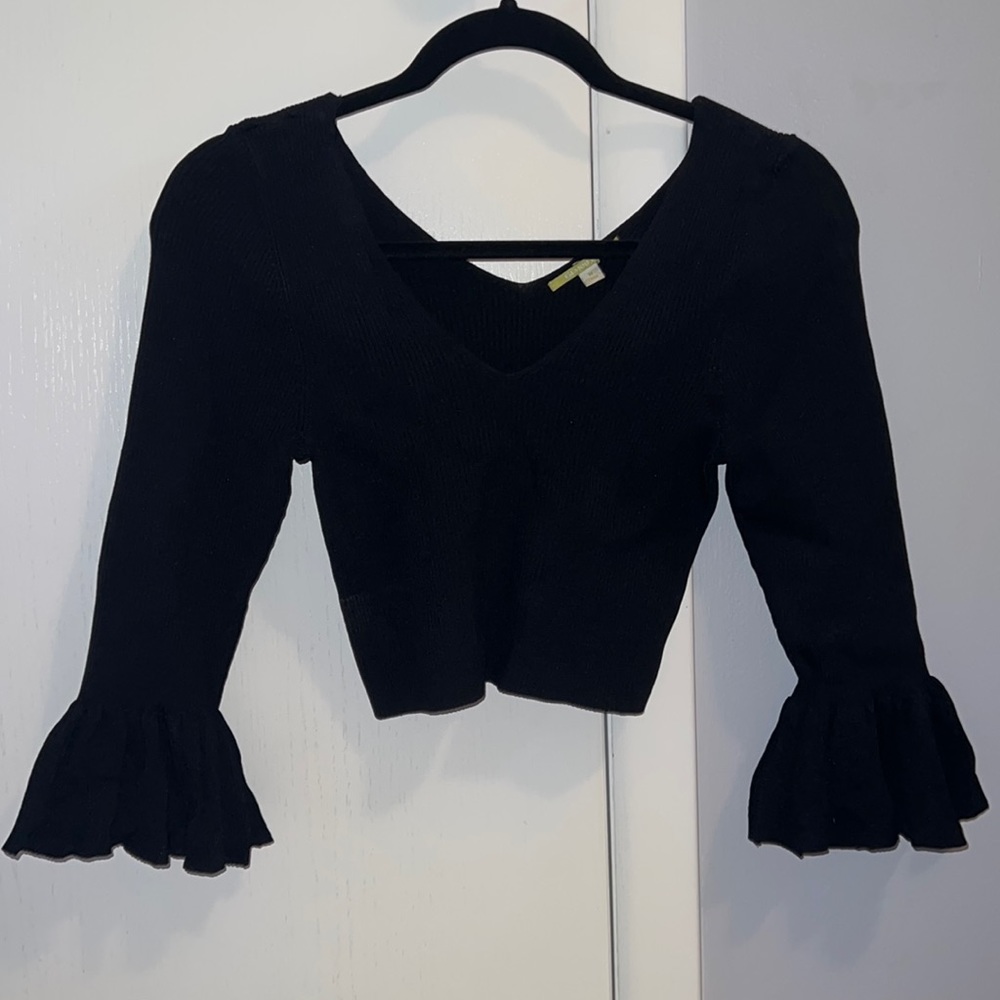 Gianni Bini fitted ribbed black v-neck top